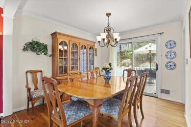 10 Gard Ct, Greenwich, CT 06831 - photo 7