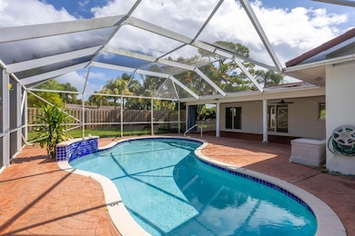 905 Sunset Rd, Boynton Beach, FL 33435 - photo 2