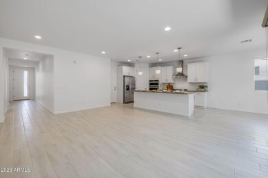 6-web-or-mls-9817 E Solstice Ave, Mesa-6