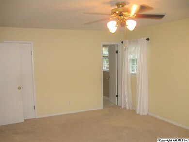 304 Manor St, Gadsden, AL 35901 - photo 7