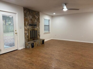 519 Nutmeg Ave, Niceville, FL 32578 - photo 6