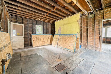 582 Siebert St, Columbus, OH 43206 - photo 4