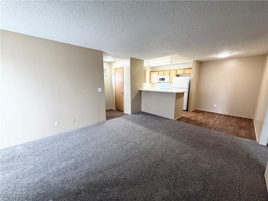 2981 Juniper Hills Blvd unit 204, Las Vegas, NV 89142 - photo 5