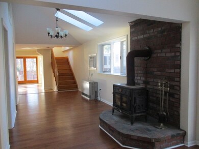 114 W Shore Ave, Manchester, NH 03109 - photo 4