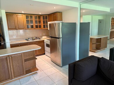 217 Suffolk F, Boca Raton, FL 33434 - photo 4