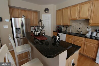 4078 Britwell Place, Fairfax, VA 22033 - photo 5