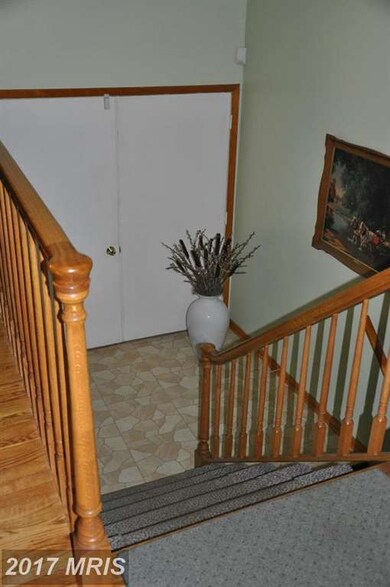 3939 Greensburg Rd, Martinsburg, WV 25404 - photo 7