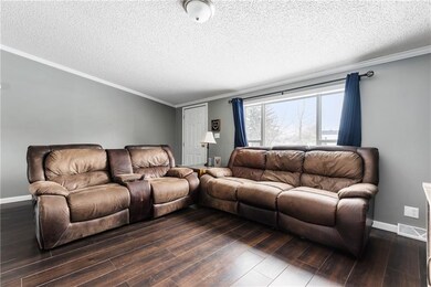 105 W Adams St, Kirklin, IN 46050 - photo 3