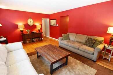 LIVING ROOM 3