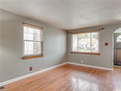 1642 Warrick Place NE, Canton, OH 44714 - photo 6