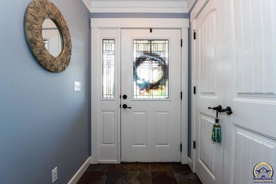 3604 SW 41st St, Topeka, KS 66610 - photo 5