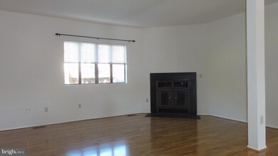 10 Gloucester Ct, Reisterstown, MD 21136 - photo 2