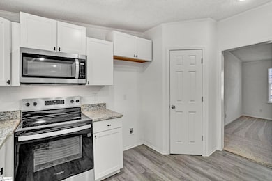 300 Crooked Creek Dr, Campobello, SC 29322 - photo 7