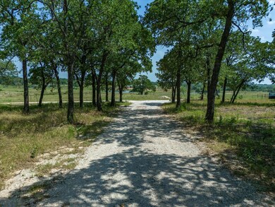 320 Private Road 2697, Alvord, TX 76225 - photo 7