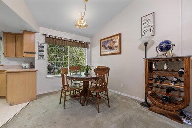 1685 SE Virginia Rd, Bend, OR 97702 - photo 4