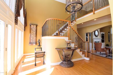 010_Front Entry