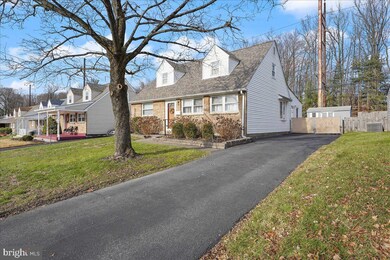 2455 Secane Rd, Secane, PA 19018 - photo 4