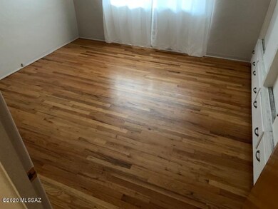 2048 E 1st St unit B, Tucson, AZ 85719 - photo 6