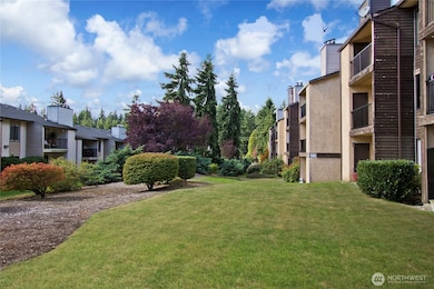 12525 NE 145th Place unit F93, Kirkland, WA 98034 - photo 3