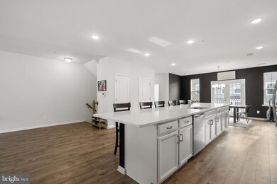 2740 Duvall Ridge Rd unit 453, Hyattsville, MD 20785 - photo 4