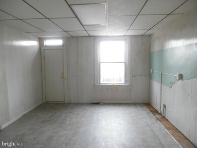 2726 W Fairmount Ave, Baltimore, MD 21223 - photo 4