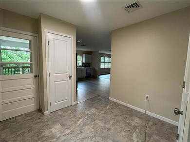 Foyer/mudroom