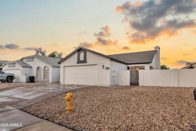 8830 W Saint John Rd, Peoria, AZ 85382 - photo 3