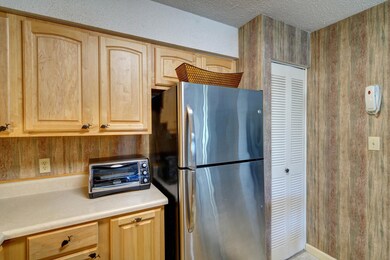 7-07_Kitchen_03