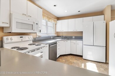 07-15-Cedarwoods-Mason-WindowStill-Real-
