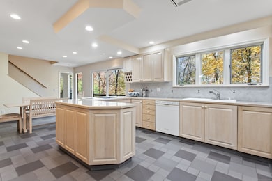 104 Blue Spruce Cir, Weston, CT 06883 - photo 6