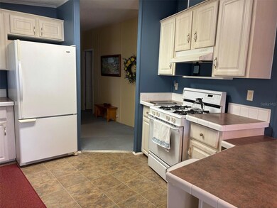 6107 Grand Oaks Dr SE, Winter Haven, FL 33884 - photo 6