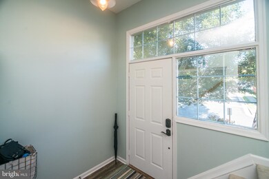 208 Mcdaniel Dr, Purcellville, VA 20132 - photo 2