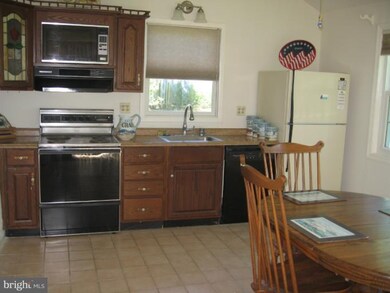 1123 Cherry Point Rd, West River, MD 20778 - photo 7