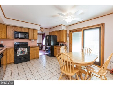 56 Tanglewood Dr, Langhorne, PA 19047 - photo 7