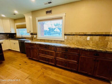 Gering 503 6th Ave - 10 of 43