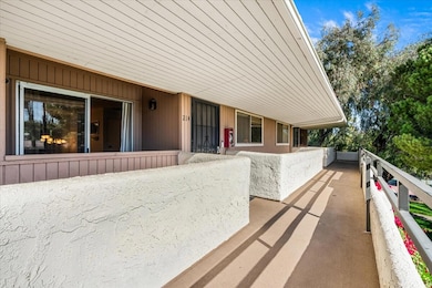 03-2860 N Los Felices Rd #214-15