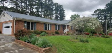 525 Pine Lake Dr, Siler City, NC 27344 - photo 2