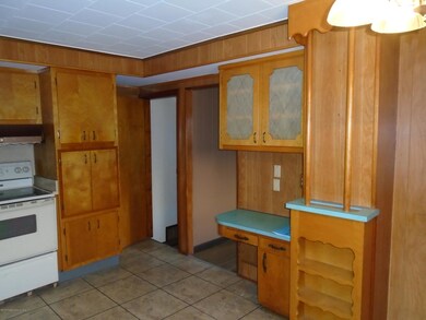 1810 Swetland St, Scranton, PA 18504 - photo 7