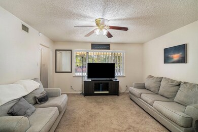 1205 N Brazos Ave unit 1207, Cleburne, TX 76031 - photo 6