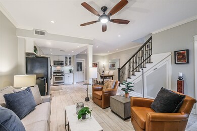 2111 Waugh Dr unit 1, Houston, TX 77006 - photo 6