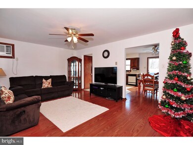 105 Meadow Ln, Bechtelsville, PA 19505 - photo 5