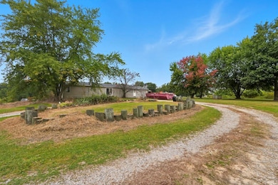 2890 S 400 E, Pierceton, IN 46562 - photo 2