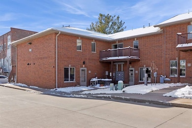 127 N Downey St, West Branch, IA 52358 - photo 2