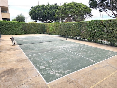 PADDLE TENNIS COURT