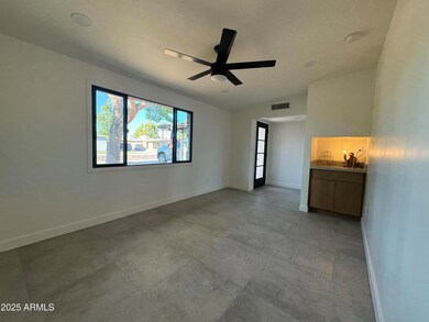 3749 E Laurel Ln, Phoenix, AZ 85028 - photo 5