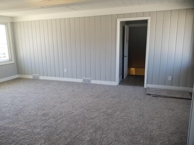 1410 Sweet St NE, Grand Rapids, MI 49505 - photo 7