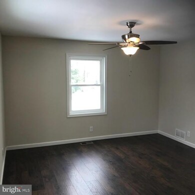 910 Middle Rd, Middle River, MD 21220 - photo 6