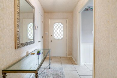 700 Huntwich Dr, Bedford, TX 76021 - photo 4