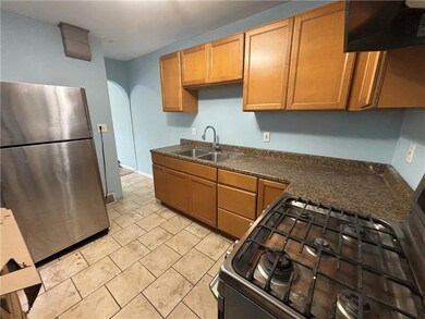 219 N 2nd St, Allentown, PA 18102 - photo 4
