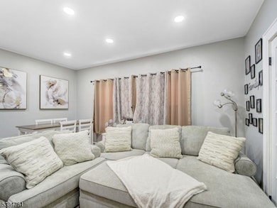 289 N Center St, Orange, NJ 07050 - photo 3